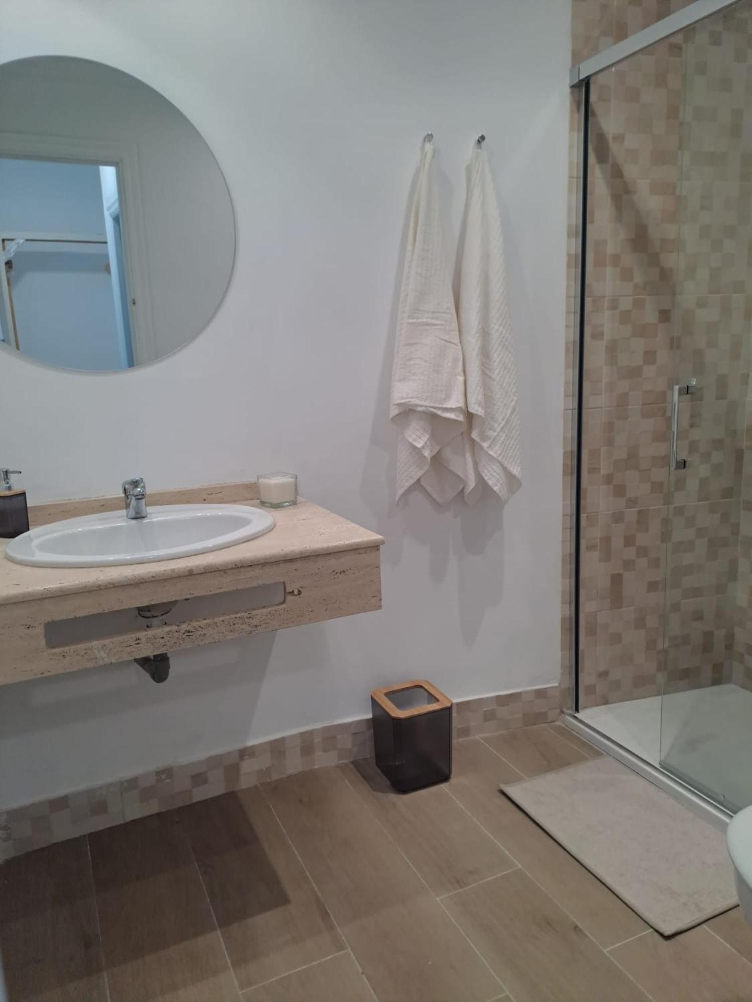 Apartamento Compartido Hab Privadas Playa De La Caleta Cádiz Exterior foto